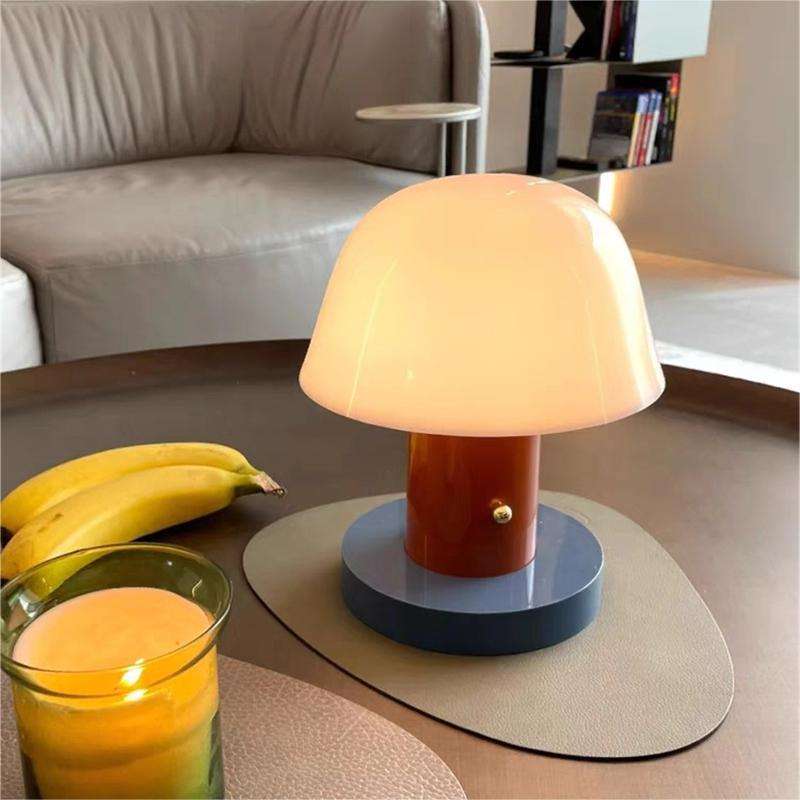 Lampe de chevet en forme de champignon