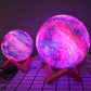 Veilleuse Sphérique Galaxy Violette - Lampe LED de Table avec Socle en Bois pour Enfants